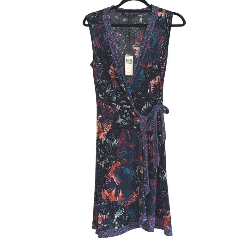 BCBG MAX AZRIA Safiya Matte Jersey Wrap Dress Graphic Print NWT Size Small